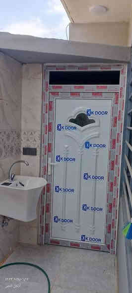 للايجار 
حي الملايين الاولى خلف الگمرگ المساحة١١٠  متر بناء حديث 
غرفتين نوم +هول ومطبخ واستقبال 
غرفتين 
بدل الايجار ٣٠٠ الف غير قابل للتفاوض 
***********
