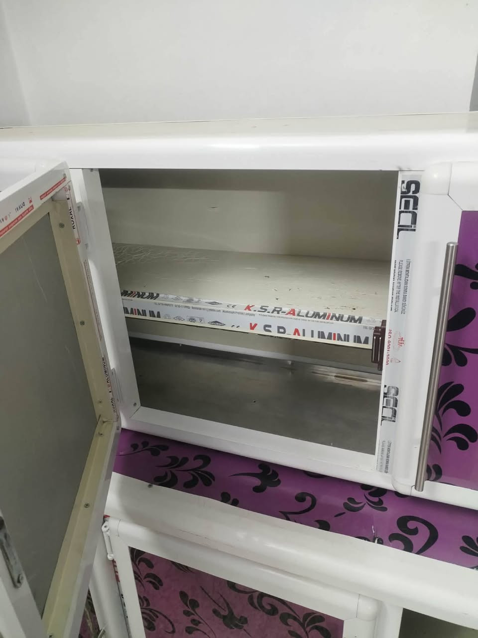 كاونتر مترين وسنكي مالو متر ونص كرانيت السعر 280 بي مجال قليل نظيفه وثقيل


**إذا كنت صاحب هذا الإعلان وتريد حذفه لأي سبب، رجاءا أرسل رسالة إلى الدعم الفني**