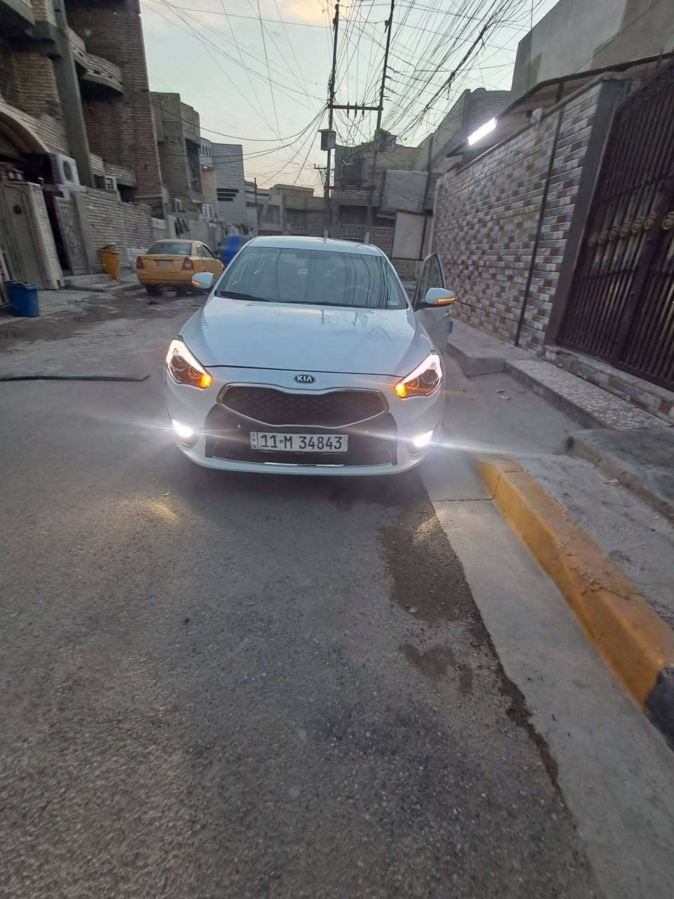 كيا كادنزا  2013 صبغ جاملغ امامي جهه اليمنه مكينه٢٤٠٠ العنوان  بغداد بلديات  ***********  السعر١٢٨

