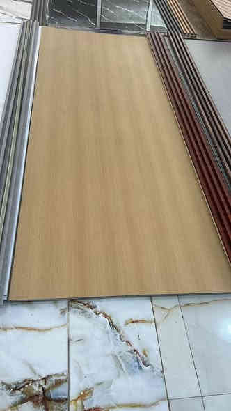 اخر صيحات الديكور الداخلي الواح الاليكوزتك وشيبورد وبديل الحجر وبديل الخشب الان جميع انواع الالوان والأشكال الهندسية التي تناسب ديكور منزلك متوفرة في مجمع الرشيد للديكور الداخلي العلم ربيضه قرب مركز الشرطه ***********
