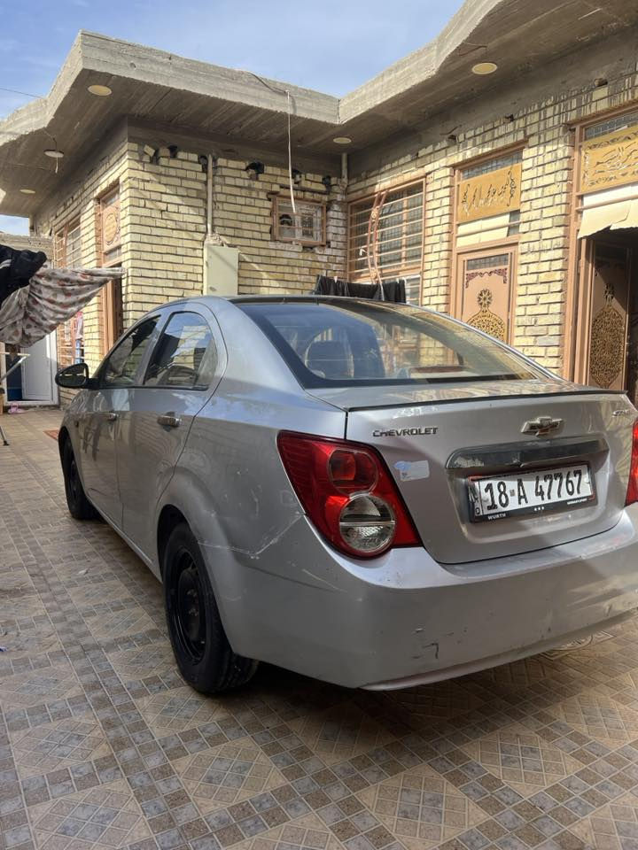 -سونك 2012
-وارد خليجي 
-بسمي تحويل بيومه هزه صاله شهرين 
-كير مكينه 1600جاهزات
-البنيد بيه صبغ وبيه طخات عل بارد 
-مكاني النجف الحيدريه 
-***********-وتساب 
-سعره 47$قفله
