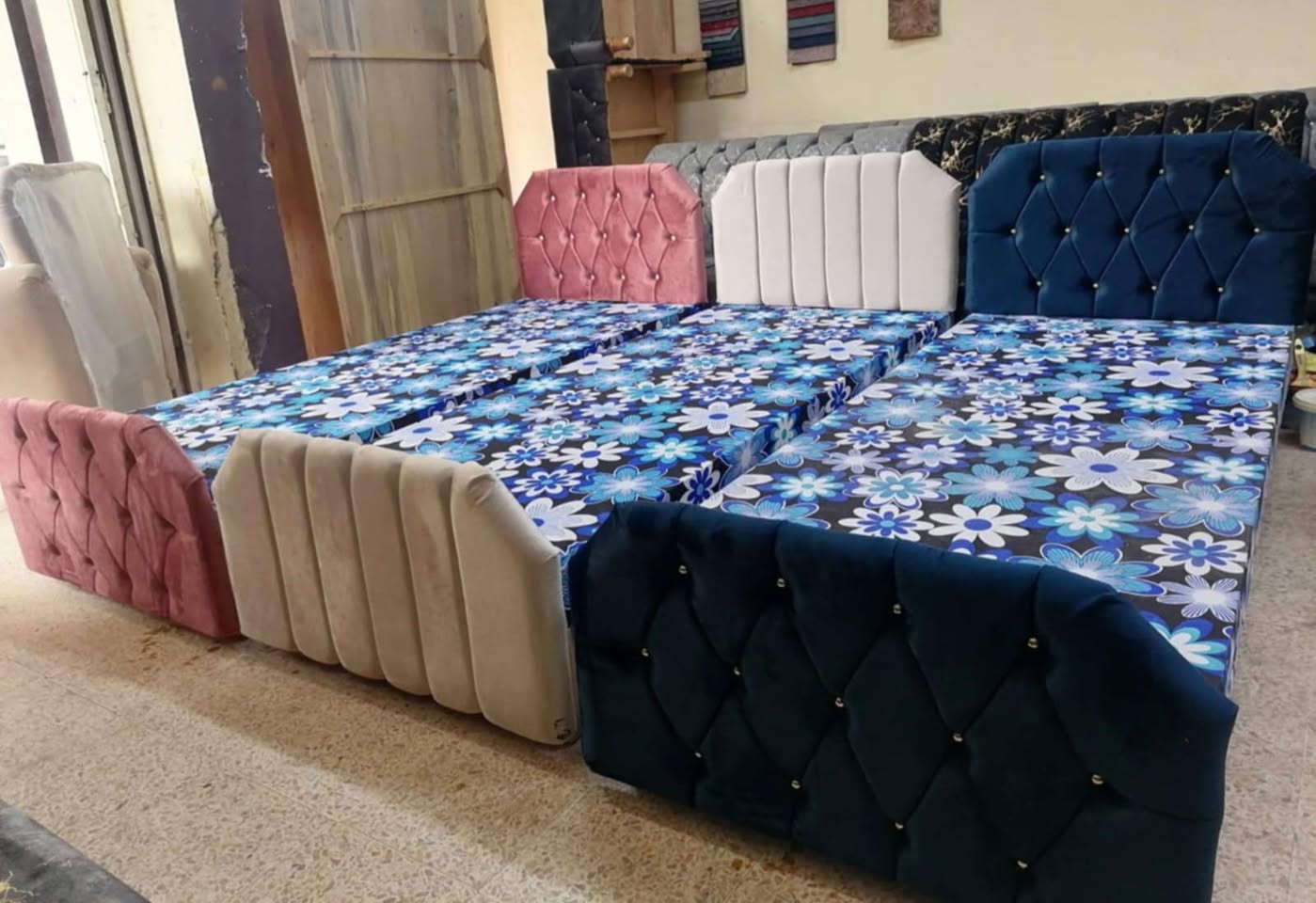 تخت نفر. خشب جديد 
#السعر65فقط. متوفر الوان دوشمه 
العنوان الموصل الايمن للاستفسار خاص


**إذا كنت صاحب هذا الإعلان وتريد حذفه لأي سبب، رجاءا أرسل رسالة إلى الدعم الفني**