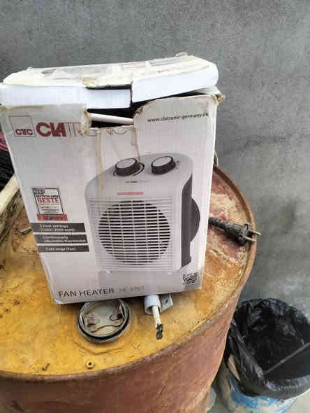 هيتر كهربائي مع مروحة السعر 12 الف
الصور والاسعار والعنوان كلها بالمنشور يعني ماكو داعي تدخل خاص واريد صور وتسأل على الاسعار
لايوجد بيع بالدين
العنوان 
حي الشهداء  بالقرب من اسواق سلام 
جيران صالون ريماس  تخلي بيت طارق الكرمان بظهرك وتطلع عدل
بيت وليس محل
موبايل ***********

