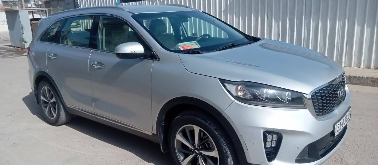 سلام عليكم
كيا سورنتو موديل 2019 خليجي 6 سلندر 
كفاله عامه من صبغ و تبديل ما عده بارد بل هلال 
خلفي بصيط جدآ
محرك كير على وضع شريكه 
بصمه اشاير ترحيب مري شفط 
مانع نزلاق كشن كهرباء 
ثلاث قطع تبريد 
تحكم ستيرن 
الموقع بغداد سياره بسمي 
***********
