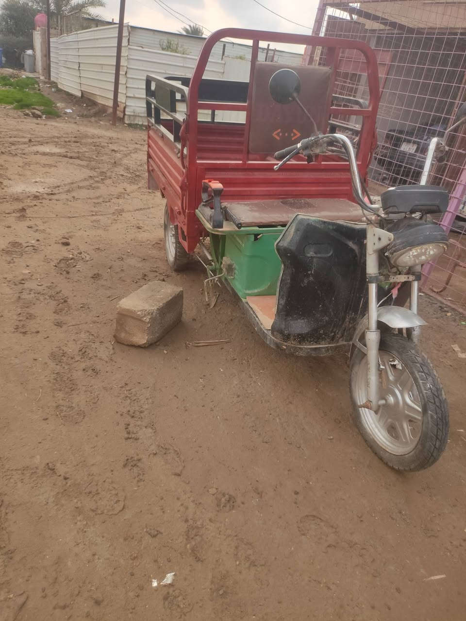 ستوته شحن للبيع نقصها بس شاحنه 
سعرها 500
***********
