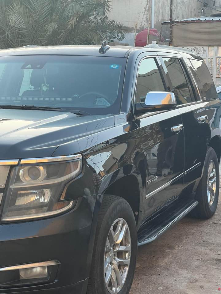 السلام عليكم 
#تاهو اسود موديل 2016
((معلايه 18 #حجزت بمرور  بصره و بغداد ))
رقم بغداد بسمي تحويل الدولي 
كلشي موضح بل صور 
 موجوده 
كفاله مكينه كير حداديه تخم تاير 
تبريد ثلج 
كشنات جلد 
جاهزه من كلشي 
ماشيه 123 
3 خانات زنون 

مكاني بصره 
سياره حيل جديده 
***********
اريد مروس
