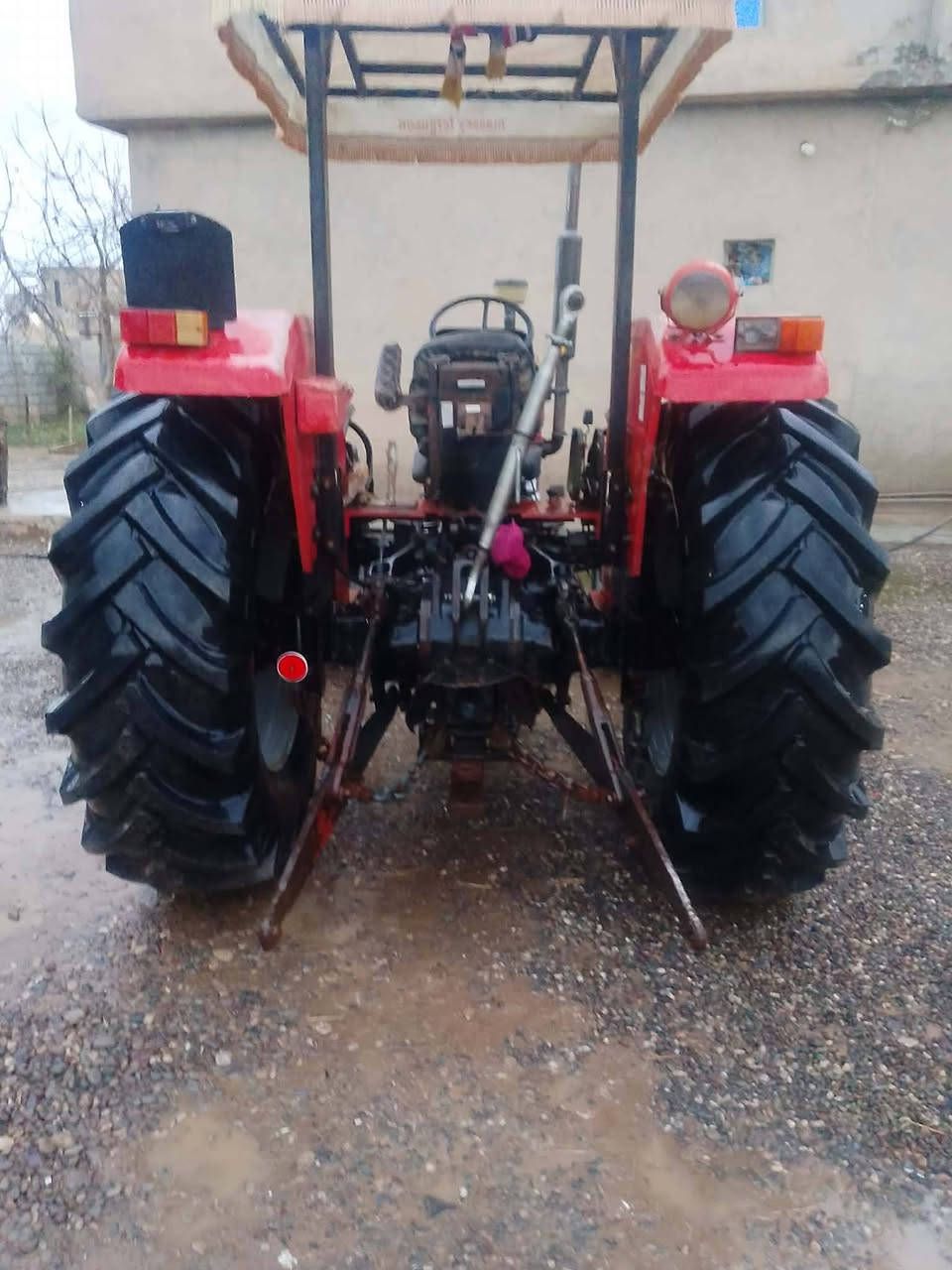 السلام عليكم للبيع  تركتر تركي دبل محور تحوير موديل ط2001 كتاب شركه السعر اتصل***********
