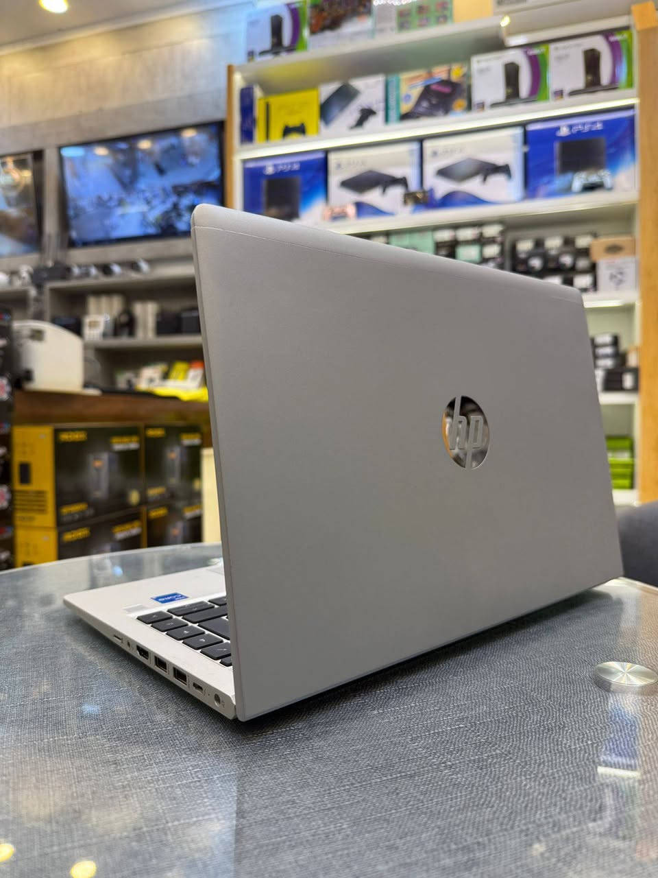 لابتوب hp 640 g8
جيل11
كورايi5
ذاكره256
الرام8
مع شاحنه الاصليه 
عنواني بغداد أبوغريب
السعر 370بيه مجال 
الرقم***********
