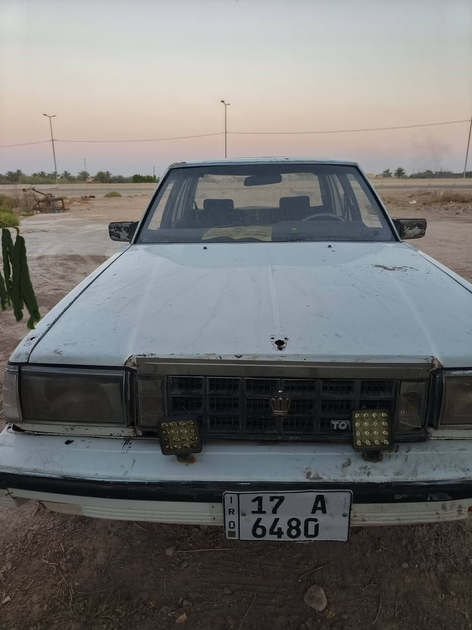 سيارة سوبر 1987 للبيع سعر مناسب مكينه وگير إثنين ونص أوتوماتيك رقم مثنى إنكليزي السعر 23 ورقة رقم موبايل *********** السيارة شغالة
