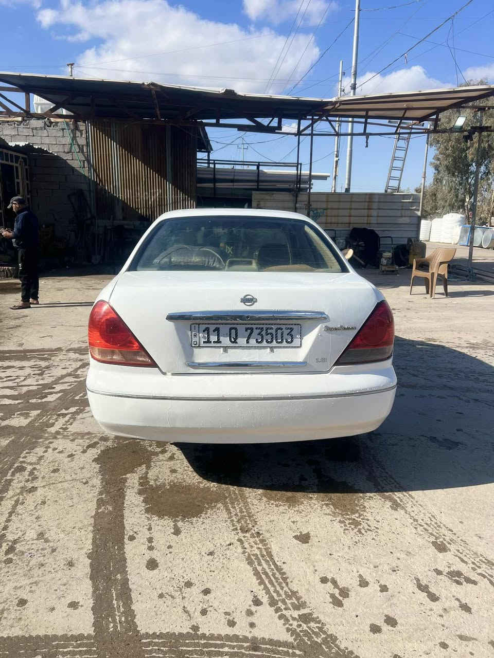 السلام عليكم  نيسان سني ياباني ٢٠٠٧ رقم بغداد نكليزي لون ابيض ثلجي حداديه جديد كير عادي محرك  اسود وكير مكفولات تدأفئه تبريد ثلج صبغ جامع الامامي ولبنيد وجنطه بدن ضربه ودواخل مكان سياره الكرمه الانبار السعر ٨٥ وبيهه مجال ***********
