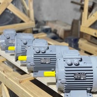 مواتير حركة • جيربوكسات • 220فولت 3فاز