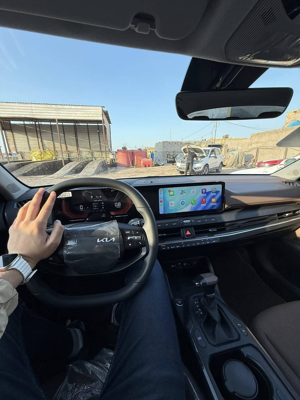 السلام عليكم سيراتو 2025k4 خليجي ضمان دوليه فول مواصفات محرك 2000 دوش بصمه تشغيل عن بعد حساس امامي خلفي شاحن وايرلس داخل بيجي رقم بغداد بسمي مكفوله كفاله عامه مكاني سماوه ماشيه 15 ***********
