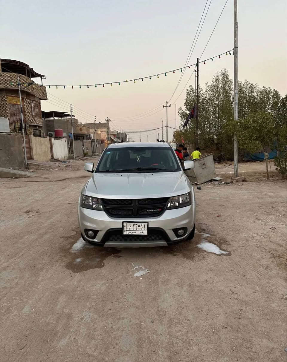 سلام عليكم دوج جورني ٢٠١٢ sxt ٧ اراكب ٣ قطع تبريد محرك ٦ سلندر كير محرك حداديه تبريد كهربائيات كلها جاهزه للاخير نضيفه سياره حلوه مثل صور حادث جاملغ وووبنيد وبيها قطع صبغ جماليه بدون ضربه بيها السعر ١١٠ وبيها مجال رقم بغداد تحويل ثاني يوم *********** مكاني بصره ابو الخصيب بيع او مراوس البصرة, العراق
