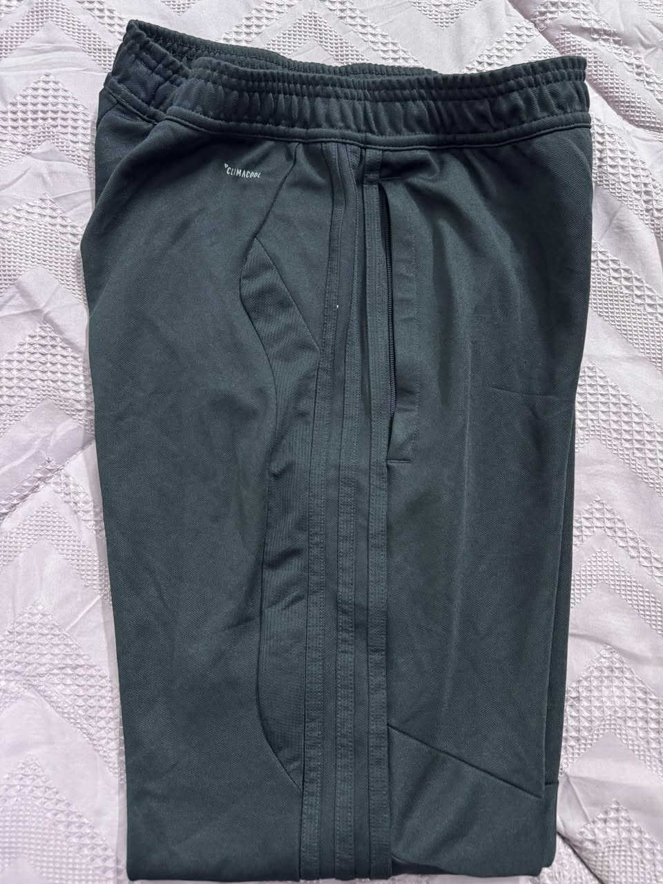 بجامه adidas
اصلي اصلي
غير مستخدم
قياس S-M


**إذا كنت صاحب هذا الإعلان وتريد حذفه لأي سبب، رجاءا أرسل رسالة إلى الدعم الفني**