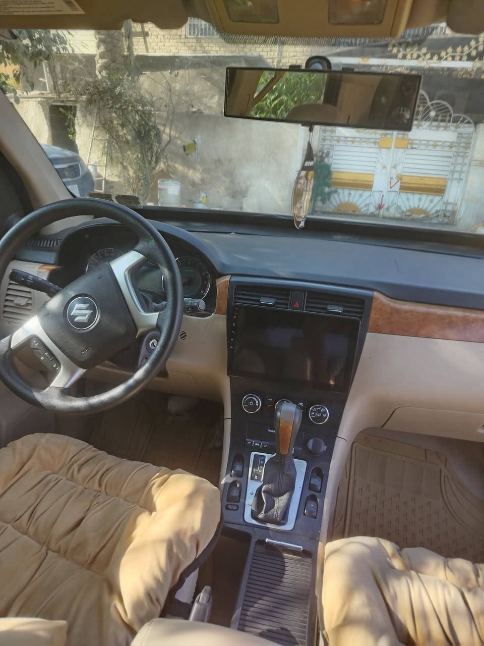 السلام عليكم سازوكي XL7 سبعة راكب رقم بغداد بسمي السياره نضيفه كله بلادي جاهزه من كلشي السعر ٧٩ وبيهه مجال قليل ***********
