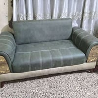 تخم • نضيف • صوفا