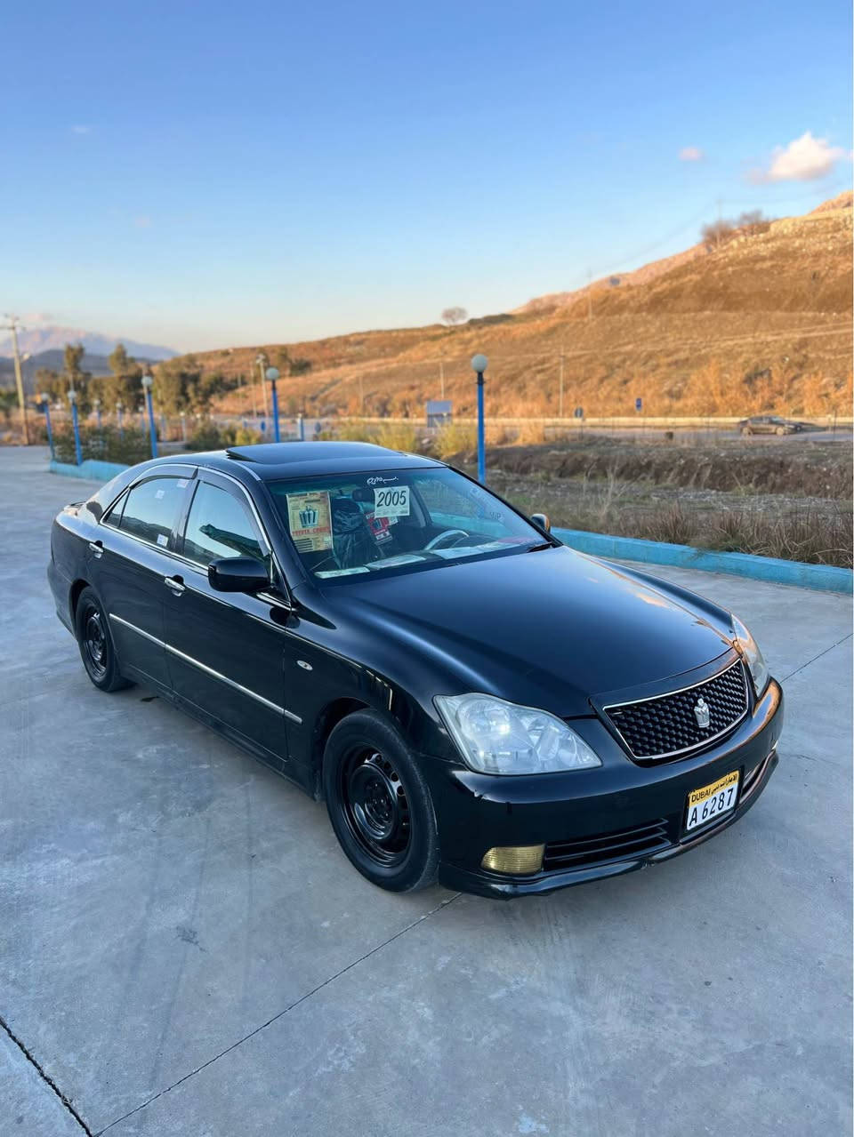 تویتا کڕاون شاهینە 
بڕاوە بڕاوە سپۆرت ڕەشی قەتران
٢٠٠٥ بەسمە ڕەش
بۆفرۆشتن ١٨٠ بی دوکەڵ
گیڕومەکینە بچوک
مەرخوبی بازاڕ
سعری ٤٨گەڵاو مەجال
ژ.م***********
شوین قەزای دوکان
سەیارەکە بڕاوەی دوبەیە
٣دوگمە 
فۆڕمیکا سور
سڵایتە 
  ٥بەسمە
شاشە
سەیارەکە کامل جایز کراوە
هەموو گیانی مەزبووتە
تەبرید ساردو گەرمی بەسراوە
حساسەکانی مەزبووتە
یەک گڵۆپ لە ناو شاشەی هەڵ نابی
بەسمە کانی پیشی ئیشەکات
١٨٦هەزار هەقیقی ڕۆشتوە 
دەعمو لیدراوی نیە سەقفی بۆیاخی نیە
گیڕومەکینەو تەبرید بەشەرتی ١٠٠٠٠وەستا
شوین قەزای دوکان
ژ.م***********
سعری٤٨گەڵا کەمیک مەجال دخان, السليمانية
