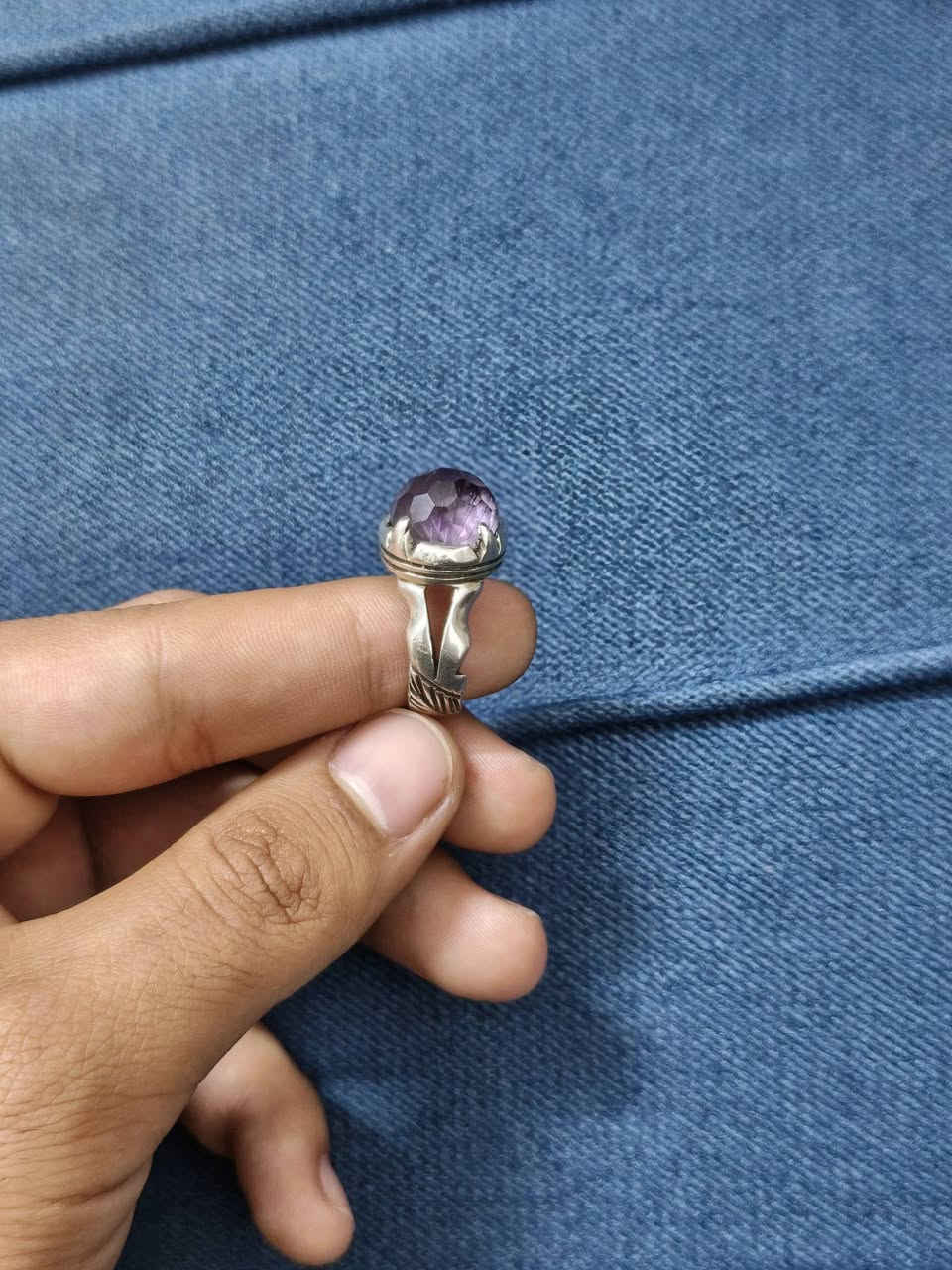 جمشت افريقي صياغه ثقيله سعره 100 وبي مجال ***********
