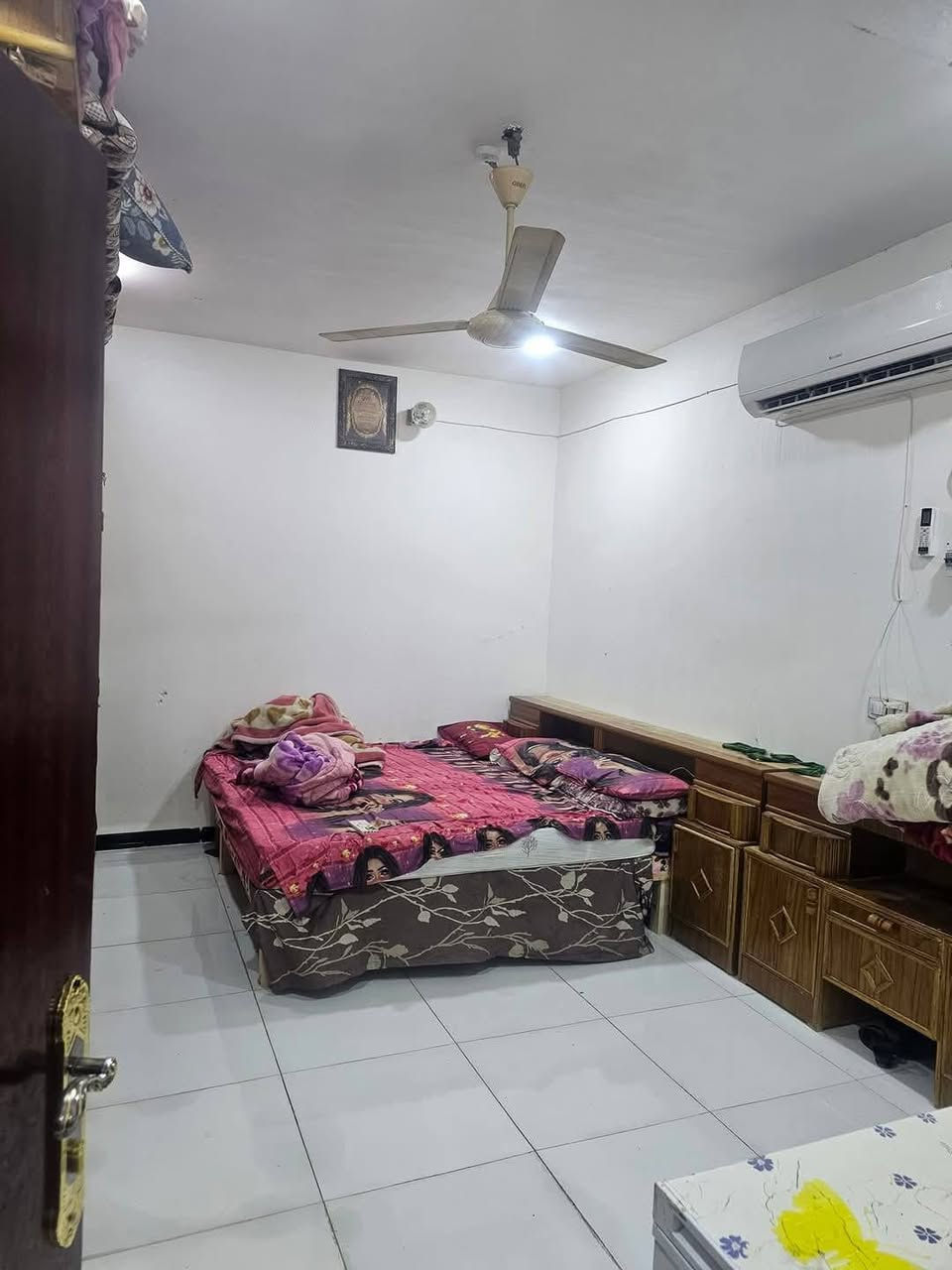 بيت ١٠٠م عكاده انسب بيت  بالسعر 
في حولي الخصيمه 
غرفه نوم وصاله ومطبخ وصحيات واستقبال شارع بعرض ١٥ م
⬅️⬅️للإستفسار الاتصال على الأرقام التالية ➡️➡️
☎️***********☎️واتساب 
☎️***********سيد ☎️
