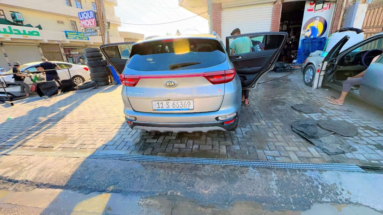 كيا سبورتج موديل 2020 امريكي حادثه جاملغ الايمن ونص الباب ايرباك برده السياره  خير من الله تبريد ثلج تدفئه كشنات جلد تحكم فول نقطه عمياء رادار شفتات تحكم محرك 2400 تايرات جديده ارضيه جلد شاشه كبيره صور الحادث بالمشور السعر 170 $ السياره ماشيه 66 الف ميل / *********** والله يرزق الجميع
