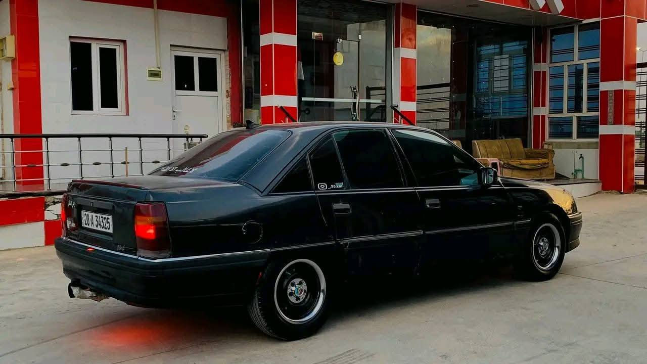 اوبل اوميكا موديل 1995
سياره ع بلاد لاصبغ ولا معجون ولا اي خياس غير موضحهن بل فيديو  مكينه كير حداديه 
رقم نكليزي  مشروع وطني اي محافضه تحول سنويتها ل30  يلا تصقط تخم تاير جديد ويل مع طوك جديد لدات داخليه  مع دشبول تخم برد سجه لبلاديات تفصال كامره اماميه خلفيه تسجيل حتى من تطفي سياره سنتر لك تقفيل تفتيح شادلها صالنصه رياضي مع طلقات برمجه ع عقل تقفلهن وترجع طبيعي صوت تتحكم بيه انته سياره مصروف عليها ومال جناي صارلها بل سنه عندي خير من لله ترايك للبصره 200 شرط وتهد ستيرن وسياره معروفه بلحله واكو شغلات بعد ماذكرتهن 
مكان السيارة بابل الحمزه الغربي السعر 35بيه مجال قليل.
للاستفسار ***********
