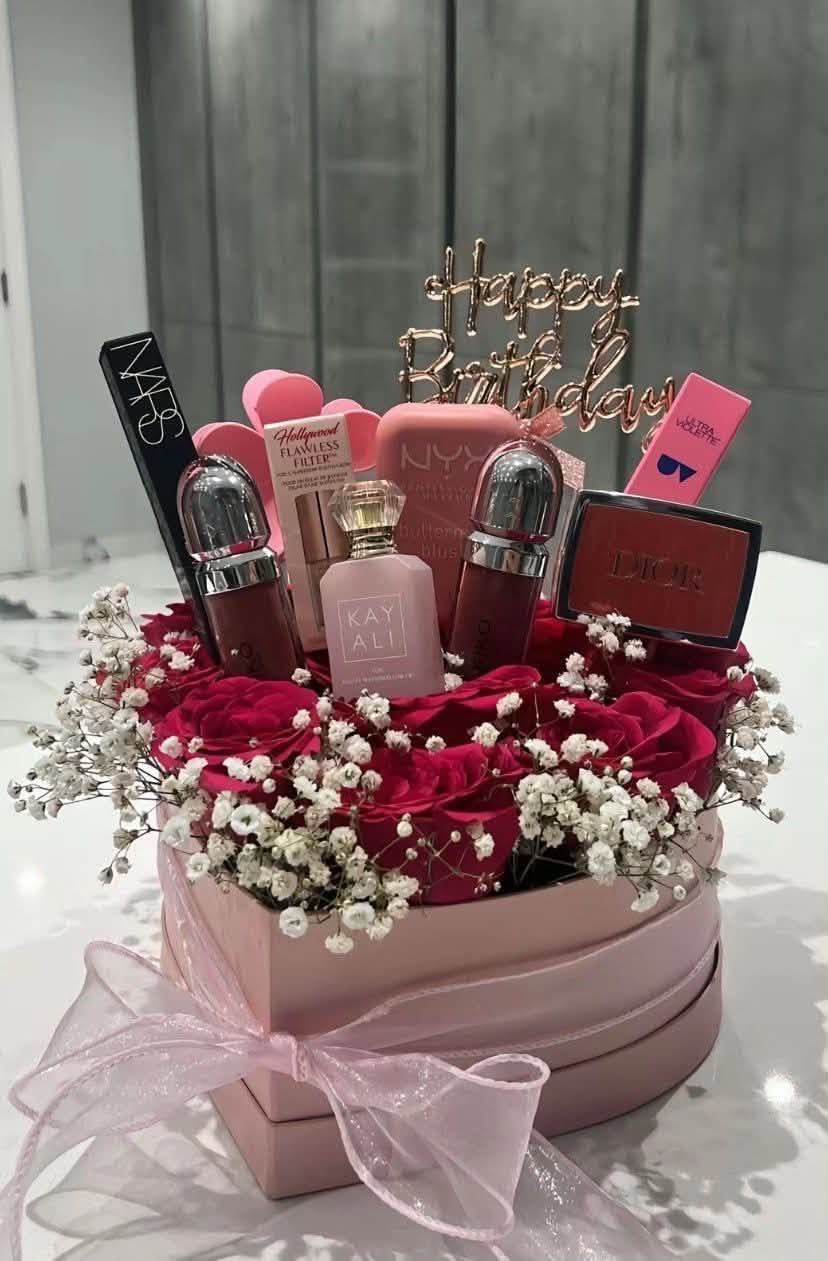 قسم الهدايا🎁
تردين هديه مميزه وبسعر مناسب 💸
ماعليك  بس تحدد السعر وتجيك هديه حسب السعر والشغلات التريدهه داخل الهدية👌🏻
هدايا🎁
بوكي ورد💐
مسكات تخرج اعراس💐
توزيعات مناسبات
خلي هديتك/ج مميزه ويانه
يوجد دفع زين كاش وماستر كارد
يوجد توصيل لجميع محافظات العراق


**إذا كنت صاحب هذا الإعلان وتريد حذفه لأي سبب، رجاءا أرسل رسالة إلى الدعم الفني**