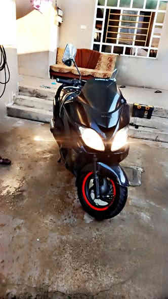 السلام عليكم اخوان فوزه 80 كرستال للبيع  دراجه قدام العين تخبل المكان الموصل جانب اليمن السعر 800  للاستفسار  ***********
