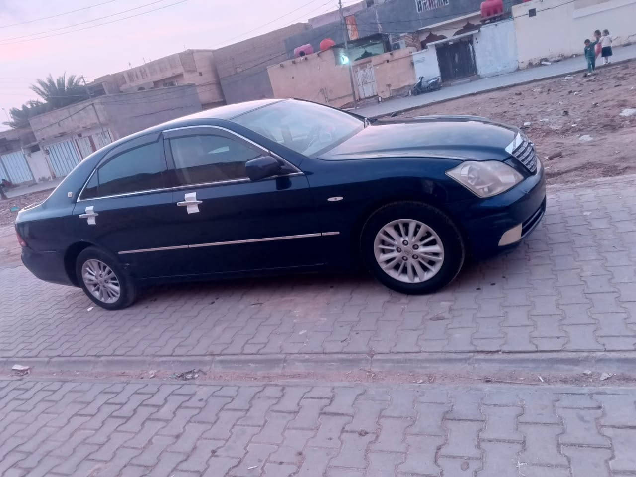 السلام عليكم سياره شاهينه جاهزه كامله مكمله موديل 2006 متومه طبق الأصل راقم سنويه بليتات بيه كصه جنطه سعره 35 وبيه مجال الطيبين ***********
