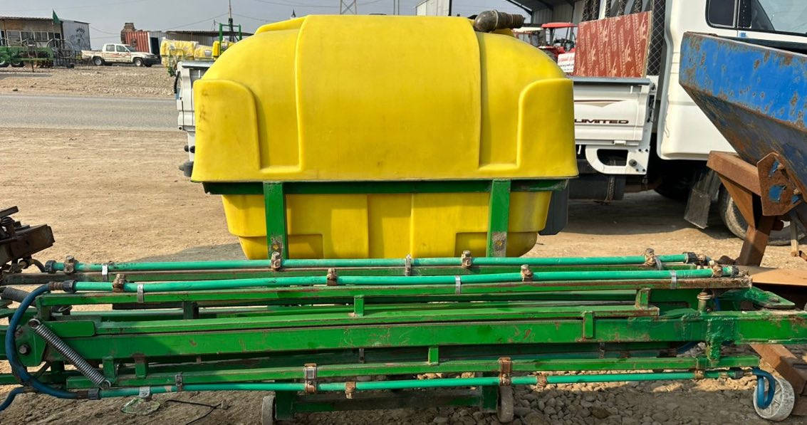 السلام عليكم للبيع مرشه حجم (400) لتر جناح ثقيل جاهزاه شرط نظافه وعل فحص مكفوله صونداه سحب مع كاردن موجودات العنوان واسط الزبيديه للستفسار اتصل ***********
***********
