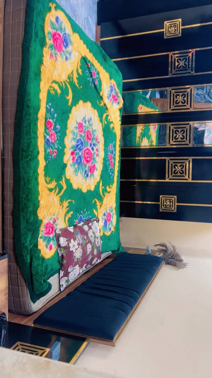 سلام عليكم غرفه نوم تركي 6 قطع لبيع استفسار. ***********
