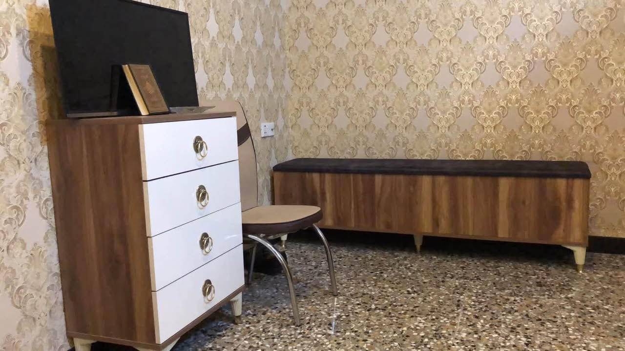 غرفه تركيه.  للبيع
ٲي ضرر مابيها  
مليون و250 وبيها مجال.


**إذا كنت صاحب هذا الإعلان وتريد حذفه لأي سبب، رجاءا أرسل رسالة إلى الدعم الفني**
