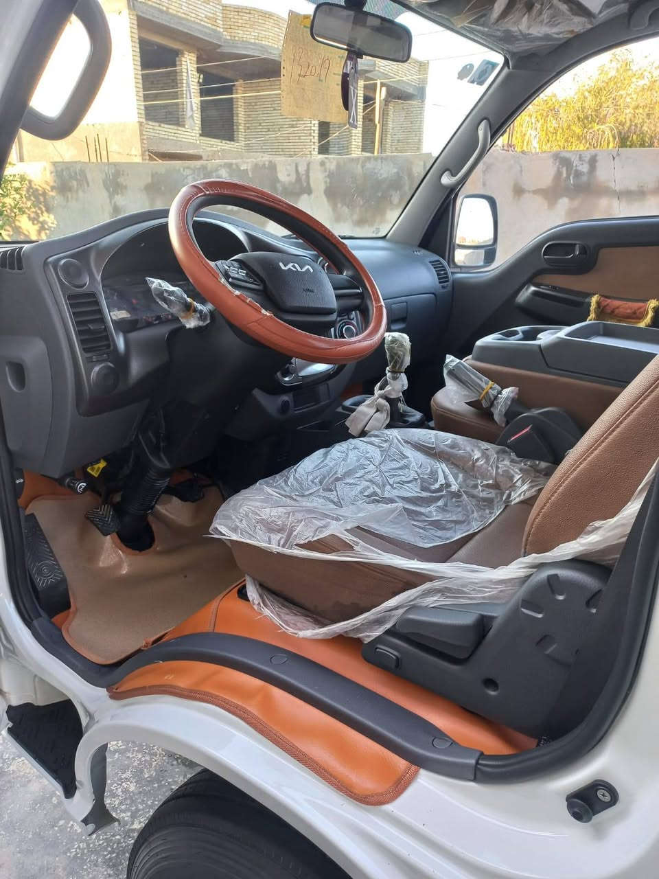 السلام عليكم
كيه حمل فحل 4000
موديل 2025
 رقم كربلاء دولي تحويل مباشر 
مكفوله كفاله عامه مكينه گير حداديه گشر دوشمه
فول مواصفات فول سستم دبل ارباك تحويره 14
مكفوله من الشخط حساسات اماميه خلفيه شاشه  بلادي
للاستفسار اكثر اتصل بالرقم مكلف بالنشر
***********
