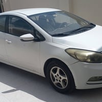 كيا سيراتو 14مكينه 1600دوش سيارة حلوة مابيه نقص  بيه صبغ قطع ابيع احزا...
