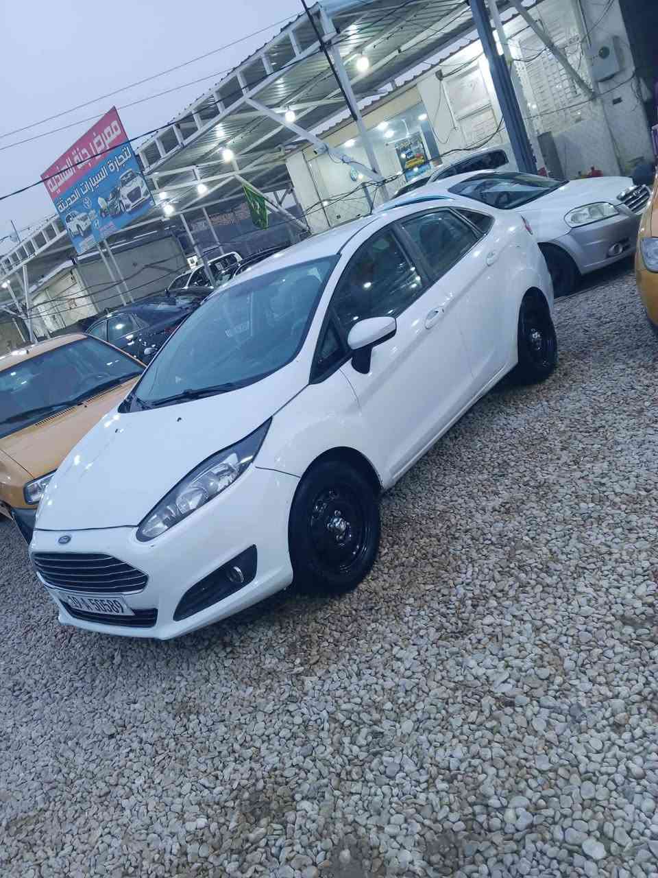 السلام عليكم فورد فيستا موديل 18رقم كربلاء دولي بسمي السياره جاهزه كير مكينه حداديه تبريد تخم تاير ماشيه 140الف السعر ب ٧٥ وبيهاا مجال بيع اومراوس ***********
