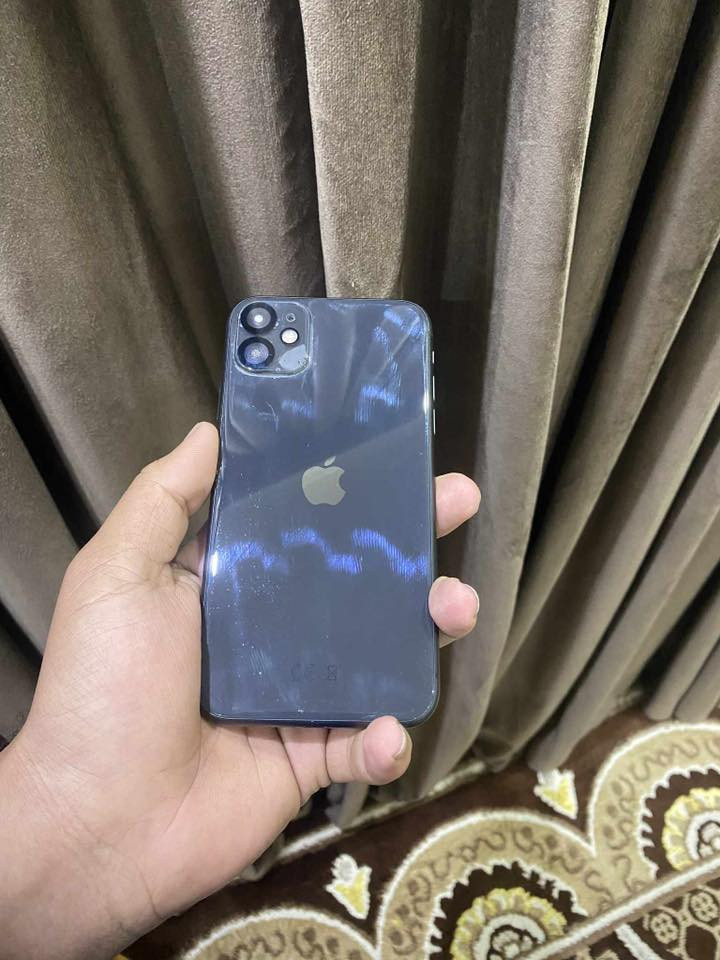 سلام عليكم تم النشر مره ثانيه بسبب الوعود الكاذبه
ايفون 11 محور 17
بطاريه:90
شاشه مبدله وبطاريه مرفوعه او مبدله 
ذاكره:128  فلاش واكف ودكم تعليه وتنصيه واكف 
ايفون 11 عادي 
ذاكره:نفس الشي 
بطاريه ممبدله والشاشه ستبدلت لان بيه خط بس مالته الاصليه موجوده 
كامرات واكفات فيس ايدي شغال 
بطاريه ممبدله ابداً 
التواصل :خاص
مراوس


**إذا كنت صاحب هذا الإعلان وتريد حذفه لأي سبب، رجاءا أرسل رسالة إلى الدعم الفني**