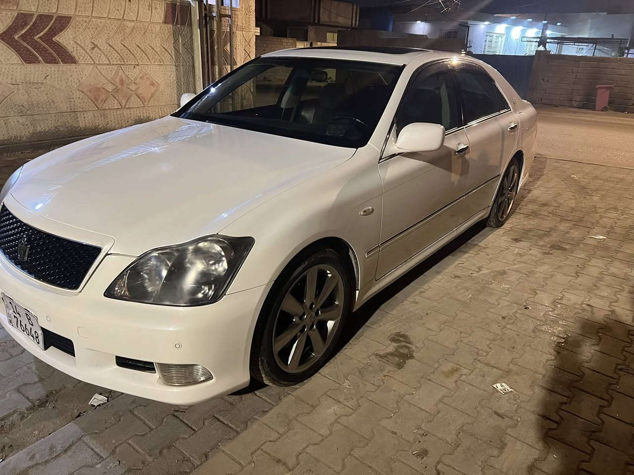 سلام عليكم 
شاهينه دخول جديد رقم بصره نكليزي مزاد دواله اليوم دكية لوحات شاصي 84فتحة سقف داخل جلد اسود ملكي مطعم احمر 3دكم 
مكينه 3،500كير لوك م
مديل 7بصمه رصاصي حساس كأمره تدفه بلكشنات 
سعر 175وبيه مجال واني برسم الخدمه مو شراي لاتتصل ***********بصره
