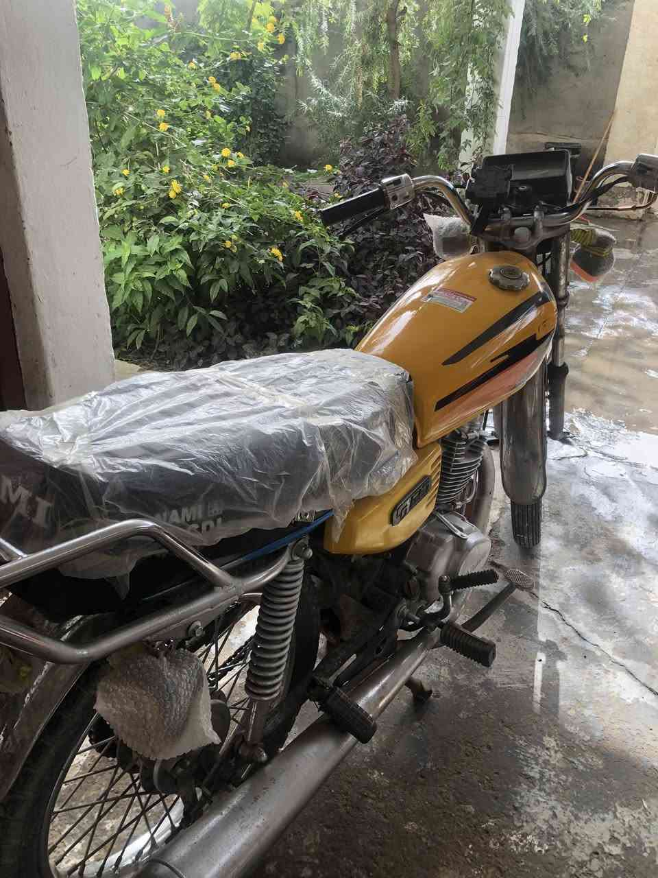 للبيع : 
دراجه اربعه كير
شاصي ١٤ 
محرك ٢٠ 
اوراق اصولي 
السعر ٣٥٠ قفلها 
ماسنجر 
واتساب فقط 
***********
مكانه واسط قضاء الحي
