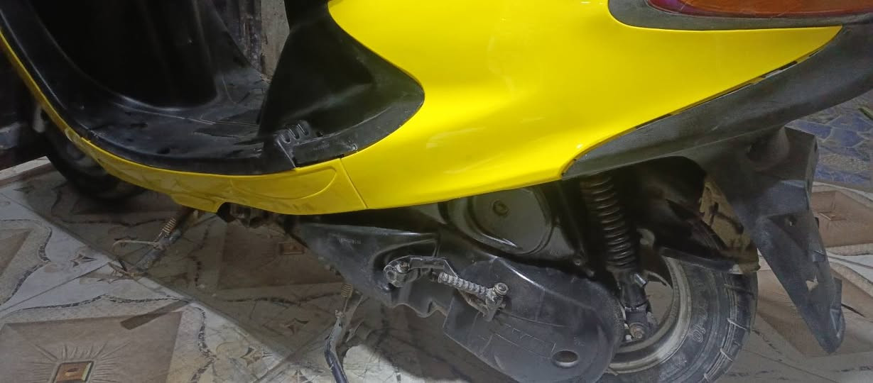 دولفين للبيع جديدة ما مفتوحة نظيفة كلش تشتغل سلف هندر كهربائيات لايت عالي ناصي اشاير  هورن ماعيزة اي شي السعر 450 وبيها مجال قليل المكان نجف لشراي يراسل او يتصل ‏‪***********‬‏
