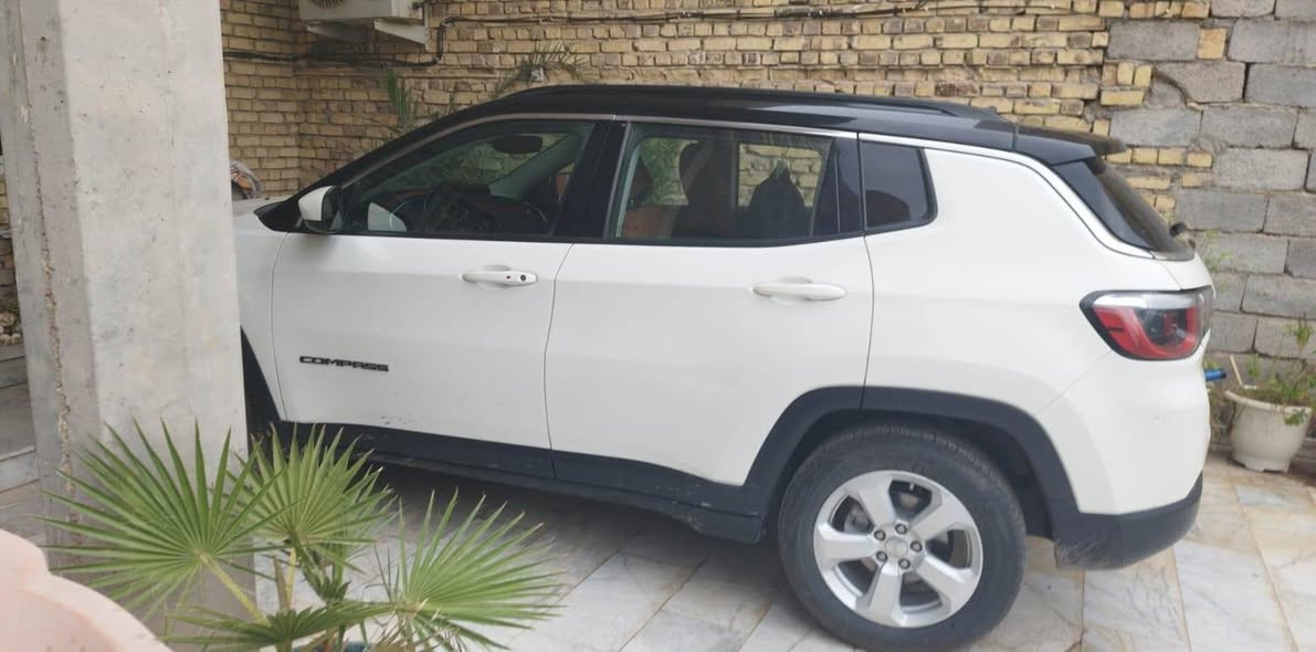 جيب كومباس لاتيود
موديل ٢٠١٩ 
محرك ٢٤٠٠ المرغوب 
مكان الناصريه 
هاتف ***********
