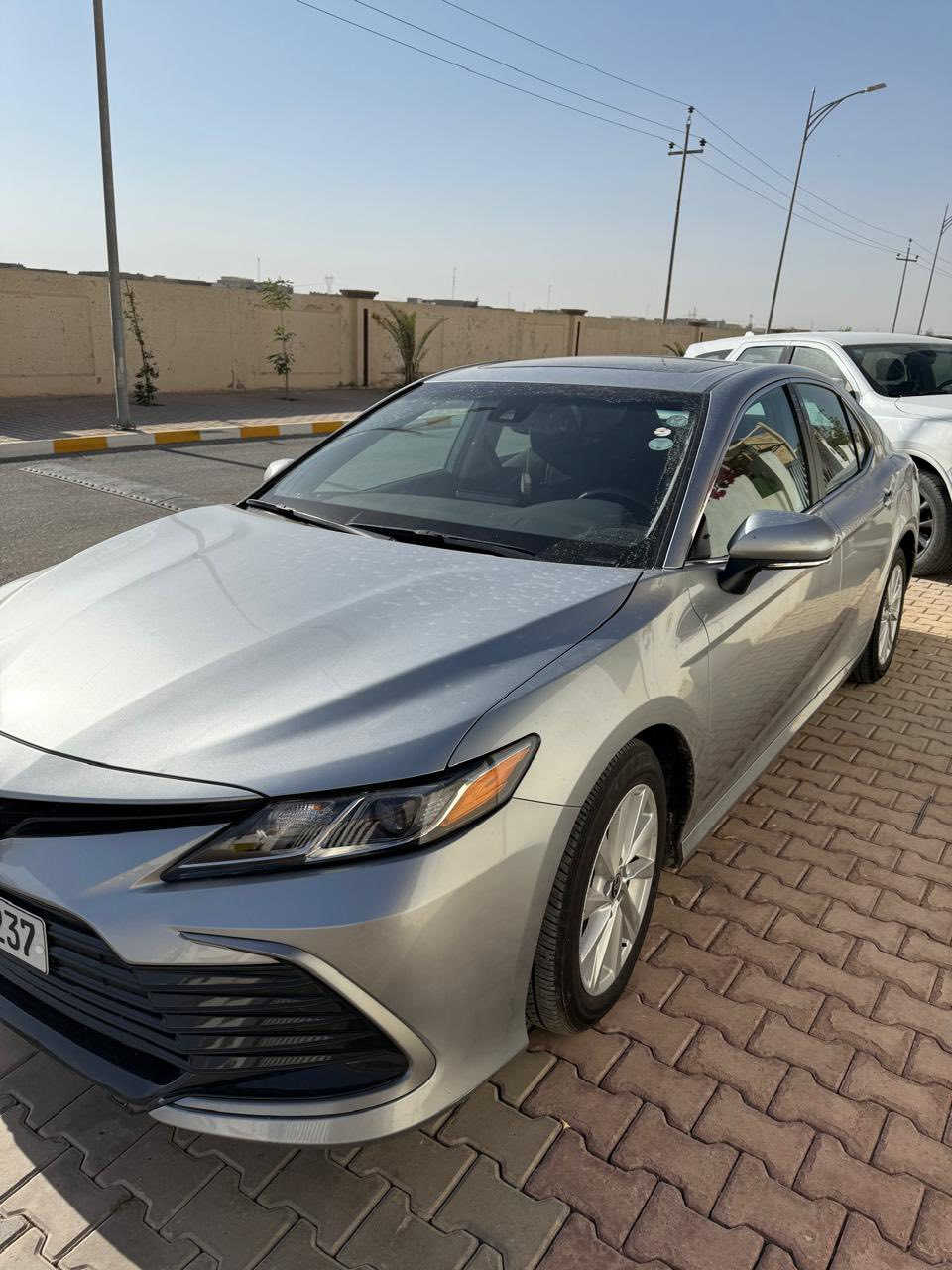 السلام عليكم
كامري 2024 وارد امريكي 
مواصفات Le plus
فتحة بصمة فول 
لون سلفر رقم اربيل بأسمي 
سيارة جديدة ماشيه 18 الف ميل 
ضرر بابين مع نصف جاملغ ايرباك برده فقط 
مكان السيارة /صلاح الدين تكريت 
الرقم /***********
السعر /197 وبيها مجال
