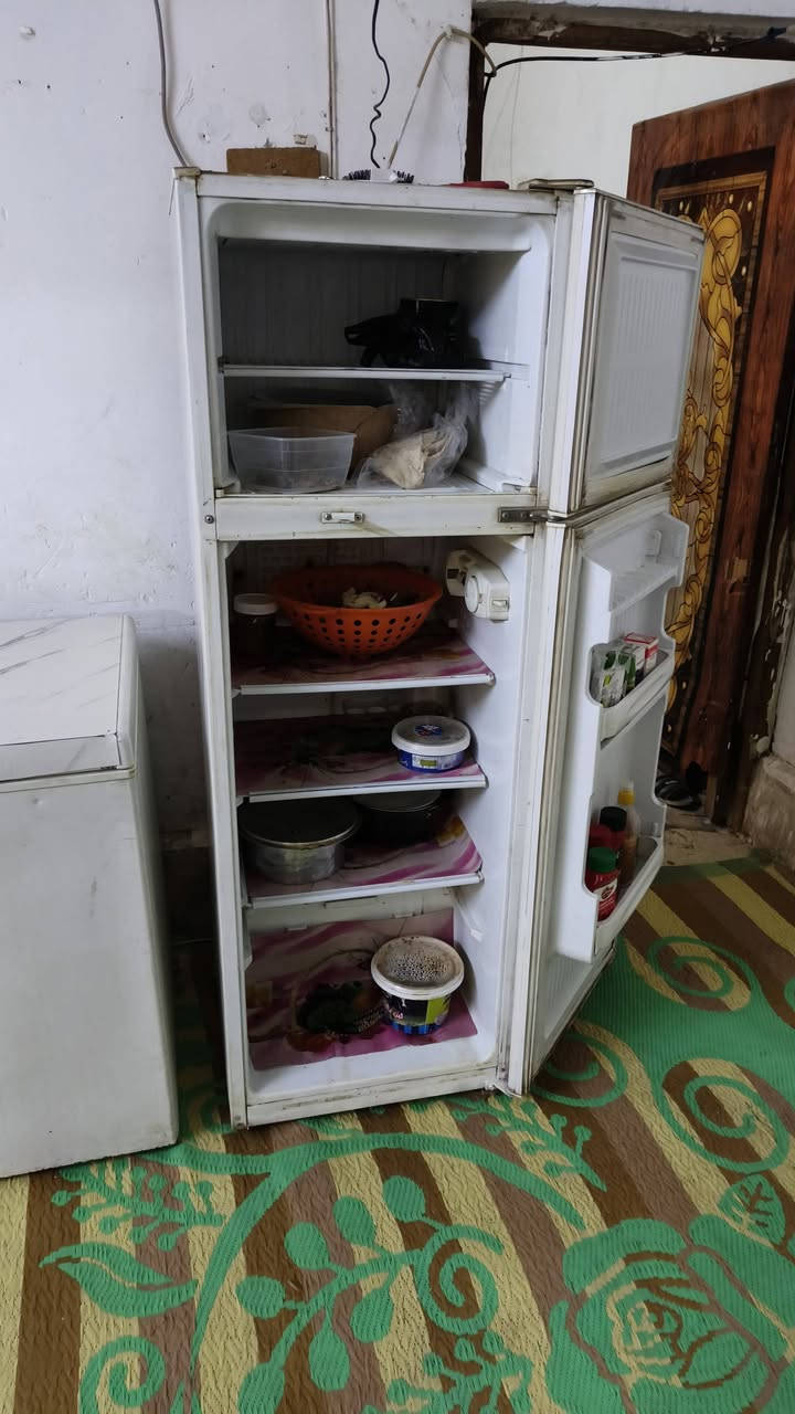 اغراض بيت للبيع كل من وسعره عنوان كربلاء حي العامل***********
