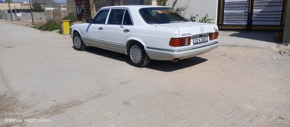 *للبيع مرسيدس 300 رئاسي*

*المواصفات:*
- موديل: 1988
- رقم: بغداد
- مشروع وطني
- سنوية لل 2027
- شرط تتكاتب مع المالك الشرعي
- كير، محرك، سبير كهربائيات، دواخل: شرط شركة
- تخم تاير جديد
- حدادية نظيفة مع دبلات وباقي ما يتعلق بالحدادية الامامي والخلفي جبتهن بالجنطه الشراي اذا يريد يشدهن 
- سنتر لك
- السيارة تعجب الشراي
- كتلوكات السيارة موجودة

*المكان:* واسط، صويرة

*السعر:* 65 وبيها مجال

*للاستفسار:* ***********
