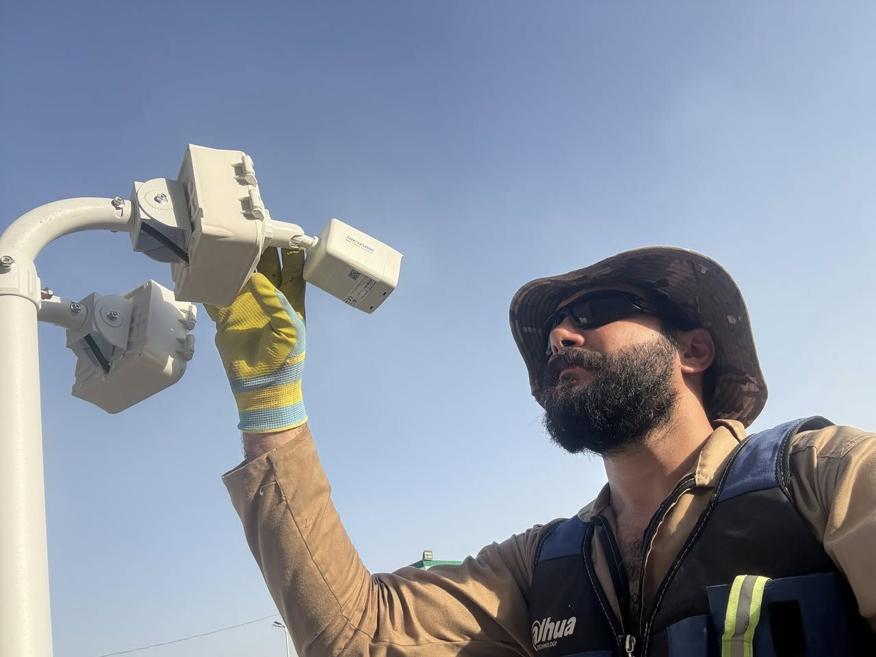 🧿(#رحم_الله_امرأ_عمل_عملا_صالحا_فأتقنه)🧿
الحمدلله تم تأمين محطة وقود⛽️ في بغداد الحسينية (41)#كامرة
من ماركة #هيك_فجن (8m)🌈Full C نظام ip أصلي ضمان(س2) ‏سنتان                     
حصرياً ب أدارة🧑‍💻 #مهندس_طه***********📞🚗👷‍♂️
جديد وحصريآ ليس الوحيدين ولكننا الأفضل
يتوفر لدينا جميع أنواع السستم و التجميع 💯
‏Dahua ☑️
‏Hik vision ☑️
☑️ASWAR
وأسعار مغرية جدآ مع #مهندس_طه🥇👷‍♂️
عرض خاص🎁مع كل سستم ماوس لاسلكي مع كبل hd مع يو بي اس مجاني مع عمل احترافي 💯
نصب وتأسيس وتسليك جميع انواع الكيبلات
استاندات بوكسات وبعمل احترافي 1/1👍
يوجد أيضًا توصيل مجاني داخل بغداد وجميع المحافظات 🚕(#واتس_اب_فيس_بك***********☎️
‼️علماً ليس لدينا رقم اخر‼️
