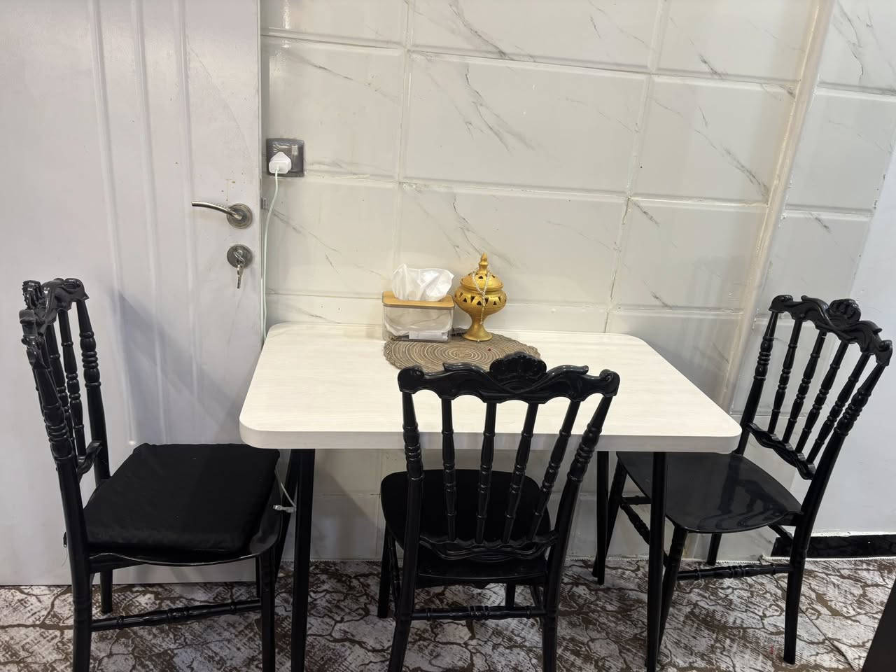 ميز طعام للبيع خشب توصاه ثكيل مع كراسي عظم عاج السعر 100 الف العنوان الاعظميه


**إذا كنت صاحب هذا الإعلان وتريد حذفه لأي سبب، رجاءا أرسل رسالة إلى الدعم الفني**