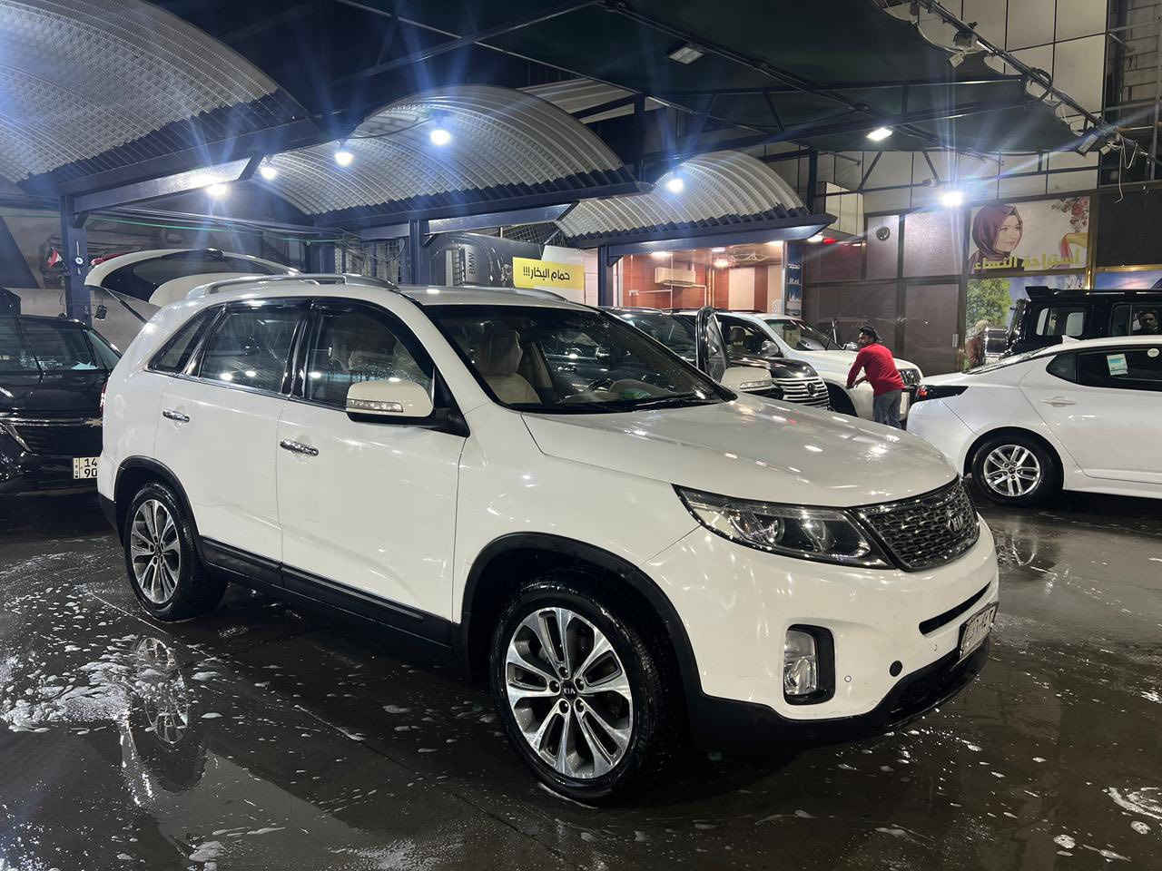 سورنتو 2014 خليجي كفالة من كل النواحي 
باسمي ريد تحويل 
محرك 4 اسلندر سيارة نظيفة جدا 
ما عدا دحجة خفيفة بالباب خلف سائق 
ماشية 98 الف بس 
***********
186$
