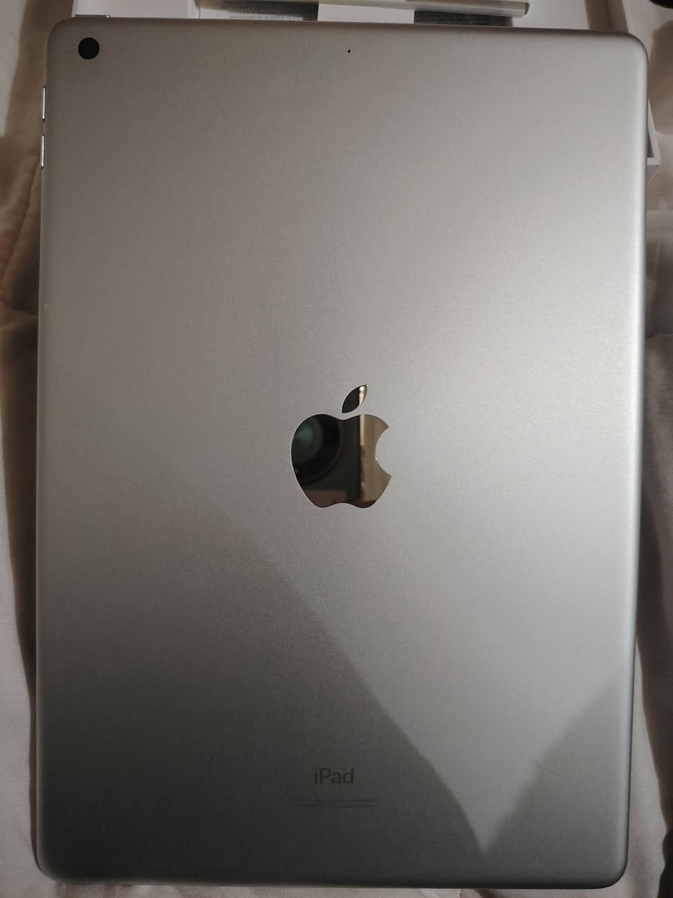 السلام عليكم
#للبيع
iPad (9th Generation) 
ايباد 9
ذاكرة  GB 64
مستخدم فقط للدراسة
السعر 230 ألف وبيه مجال
للإتصال ***********
