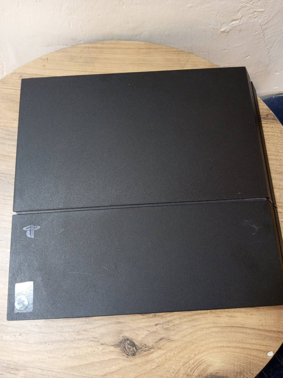 بلي فور مهكر فات طافي جوستكين اصليات اخو الجديد مع يوبي اس اصلي بي خمس لعبات السعر 325وبي مجال للشراي الرقم *********** العنوان بغداد رحمانيا الجعيفر بقرب ملعب الزوراء
