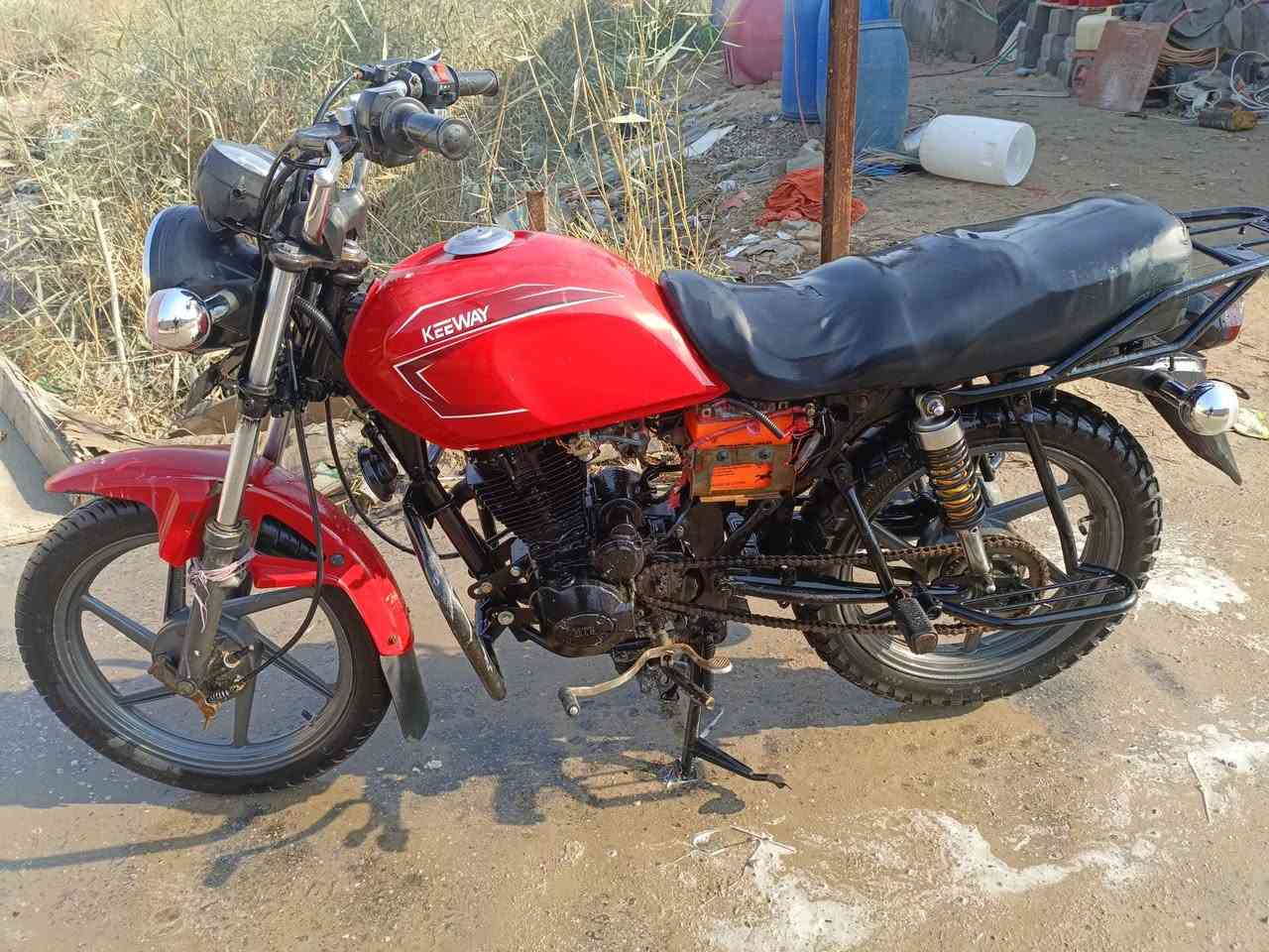 السلام عليكم شباب دراجه كاي واي اوراق 2019 للبيع البكان البصره الهارثه السعر 650 وبيا وهذا رقمي يريد يخابر شرطه الترقيم اوراق اسوي الاخوين وبيها مجال للشراي شغاله كهربات كله جديد وخدمه الشراي ***********👈***********
