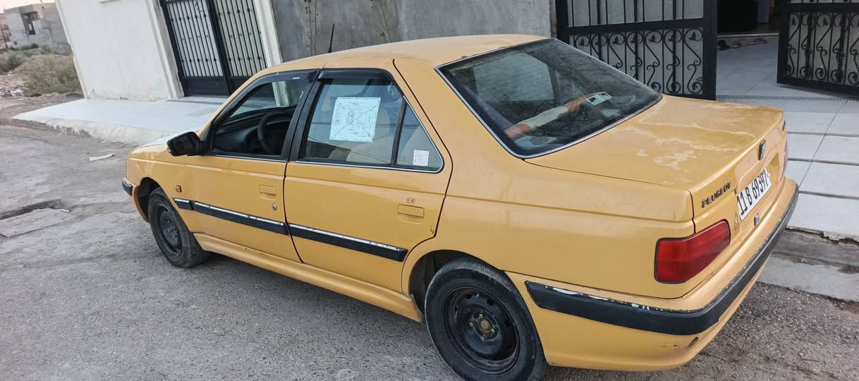 بيجو بارص ٢٠١٢ بغداد رقم انكليزي سنويه وهزه جديده السعر ٣٥ $ للاستفسار *********** بغداد المدائن
