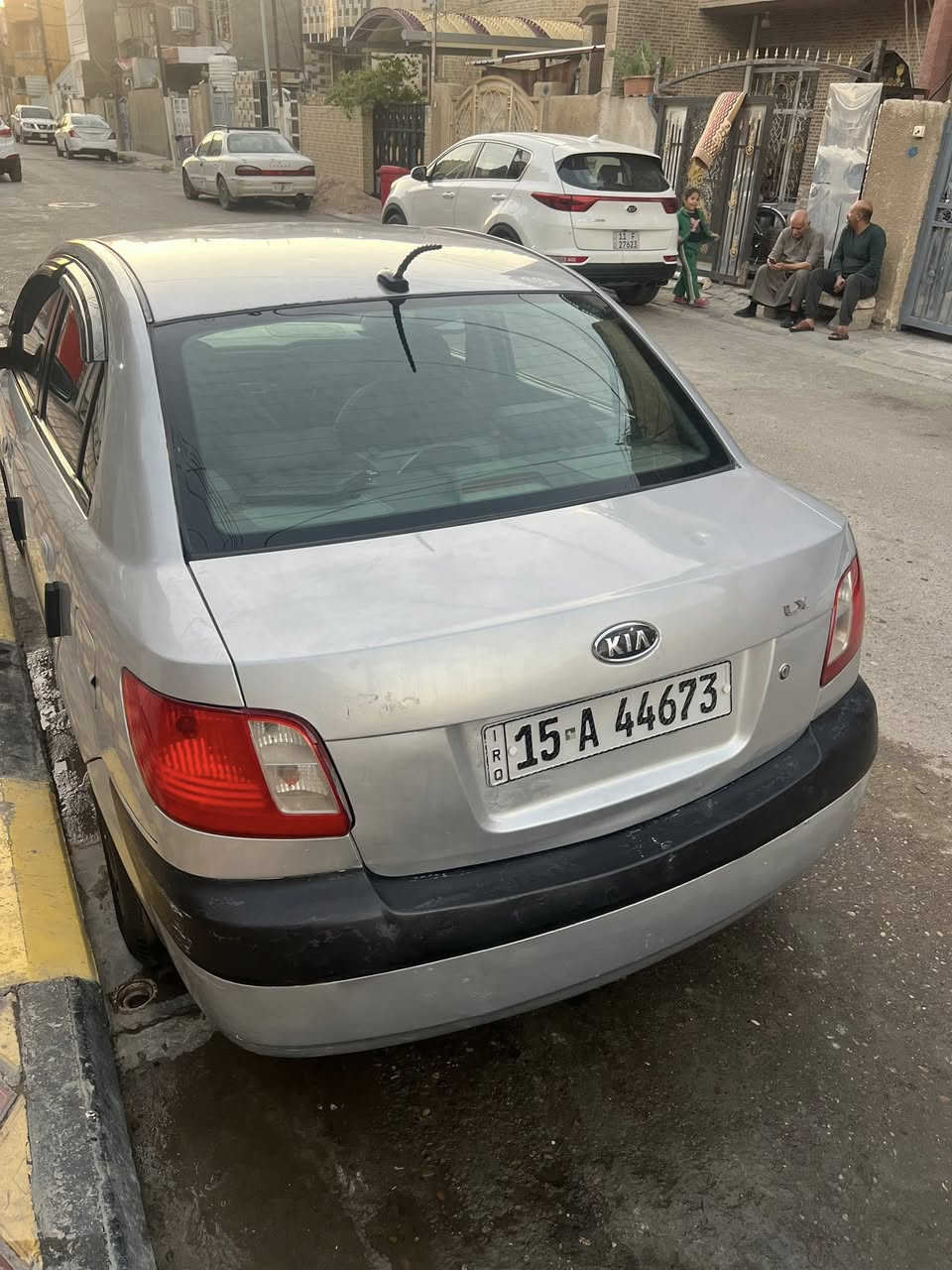 كيا ريو ٢٠٠٩ وارد امريكي بس دعاميه اماميه فقط مضبوغه حزام تخم تاير باتري جديد صدر جديد مدوشمه تبريد تدفه كهربائياه كله شغاله ماملعوب بيه سياره ع بلاد حلوه بمعنه كلمه تجي وتشوف كدامك احله من صور السعر ٧٥ ماكان سياره بغداد الزعفرانيه 
***********
